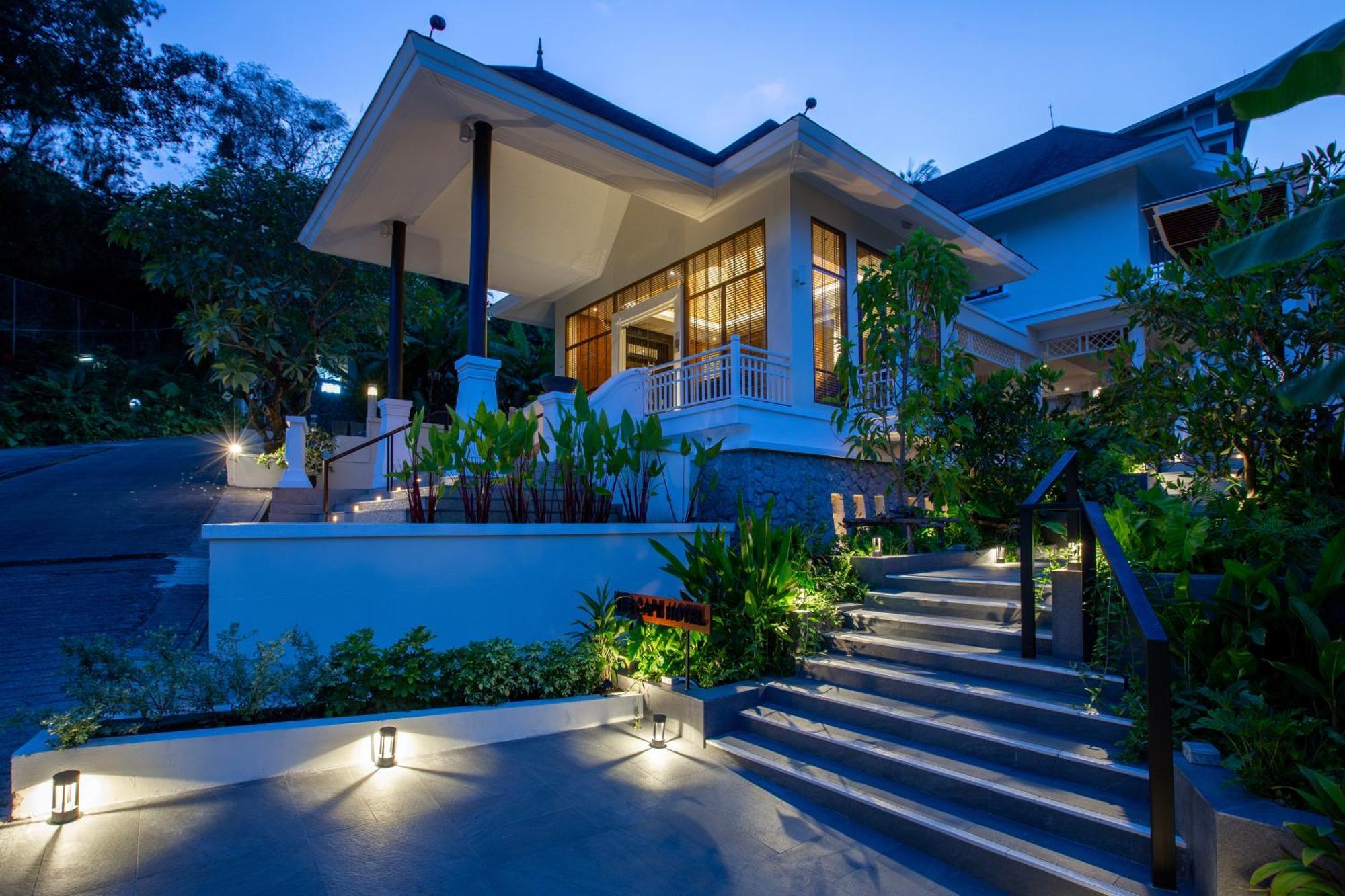 Hotel Phuket Panwa Beach